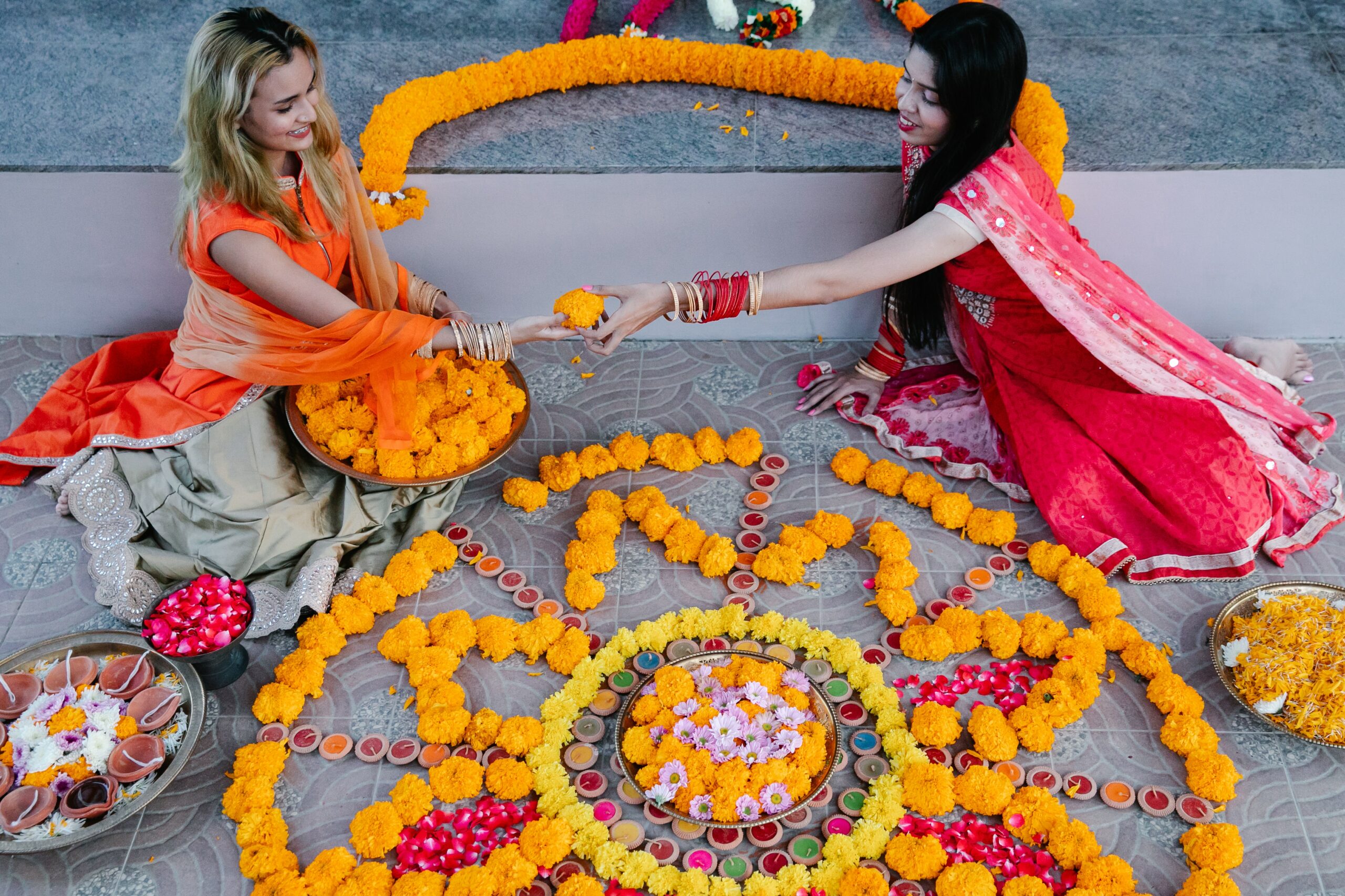 flower arranging floral arrangements bouquets of fresh-cut flowers living art